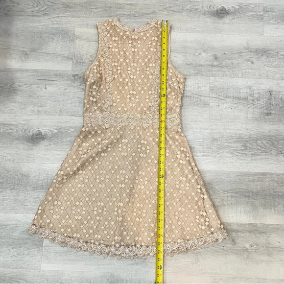 JOA Lace Midi Dress Neutral Beige Size M – Formal Wedding Guest Cocktail NEW - Picture 15 of 17